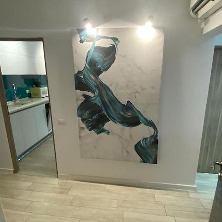 Beautiful Modern Apartment Craiova Luaran gambar