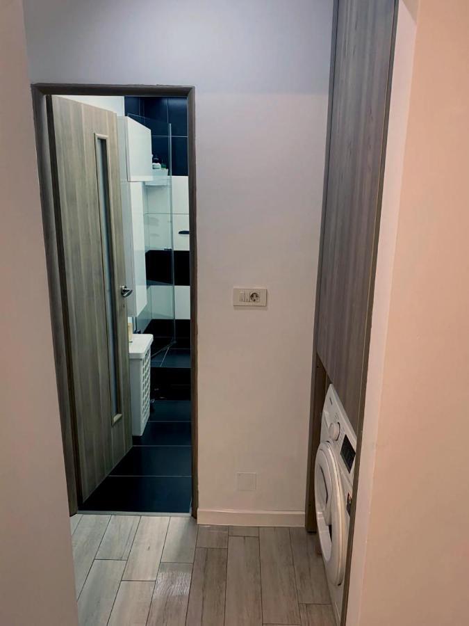 Beautiful Modern Apartment Craiova Luaran gambar